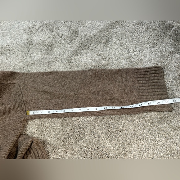 Sézane Lauren Jumper in Dark Taupe! - Picture 4 of 9